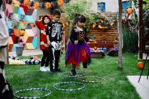 Read more about the article How Do You Give a Halloween Party?